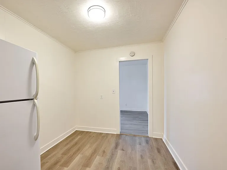 1204 Commercial St NE — Photo 36