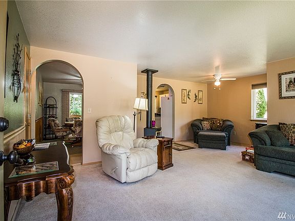 2nd image of 1718 Island Dr NW