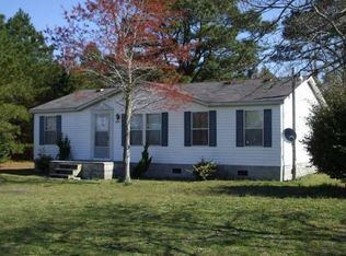8573 Caratoke Hwy, Powells Point, NC 27966