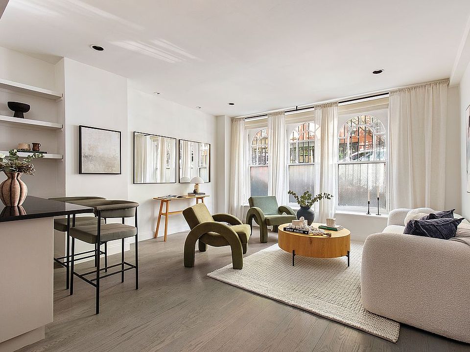1st image of 222 E 5th St APT 2