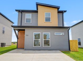551 Solar St, Bentonville, AR 72713