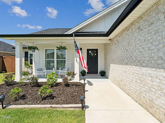 3rd image of 3888 Sandpine Way