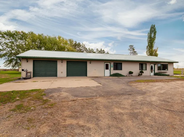 1872 Olympic St, Mora, MN 55051