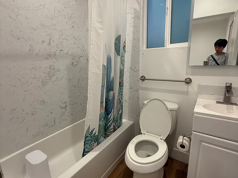 3025 Walton Ave #3 — Photo 5