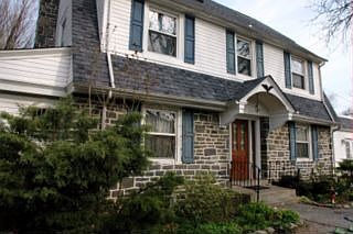 2nd image of 1539 W Main St