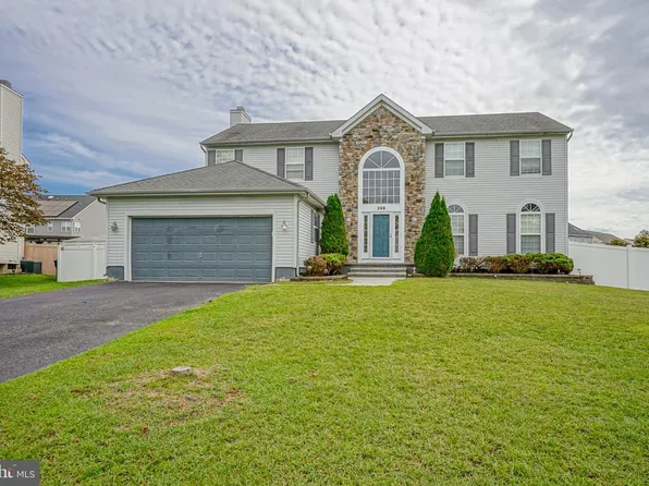 296 Rushfoil Dr, Williamstown, NJ 08094