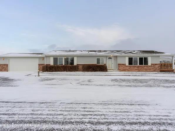 111 Westview Dr, Dubois, WY 82513