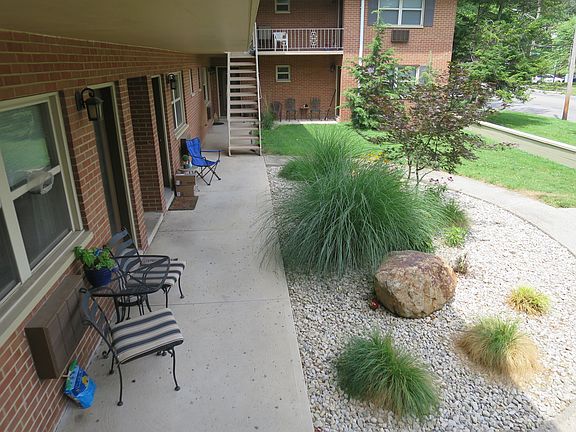 2nd image of 3081 Indianola Ave APT H