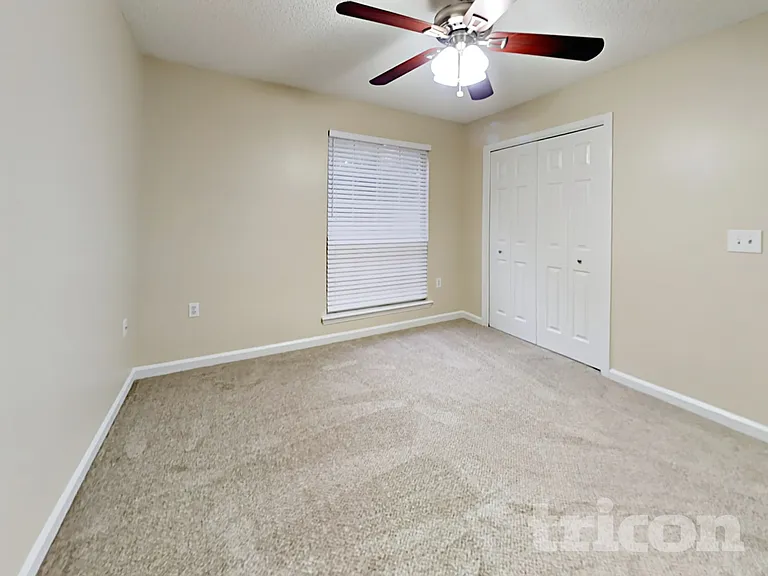 832 Worth Rd — Photo 15