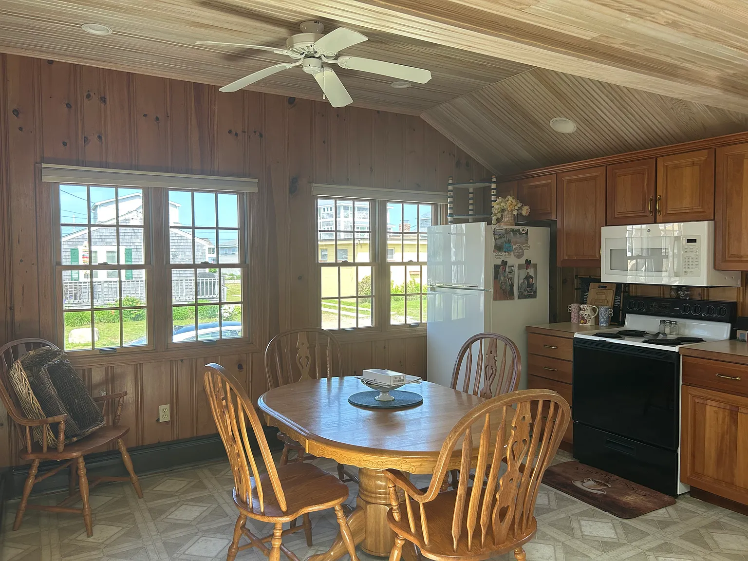2 bed, 820 sqft, $2,000 — Photo 4