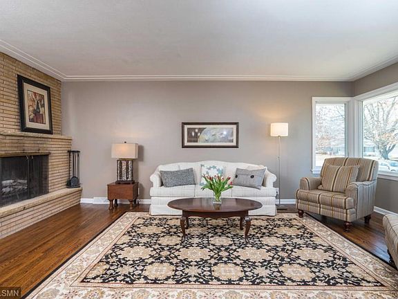 4th image of 6121 Beard Ave S