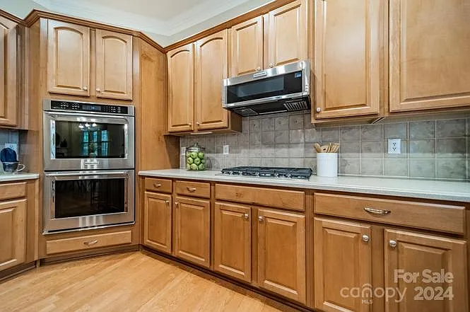 424 Ranelagh Dr — Photo 20