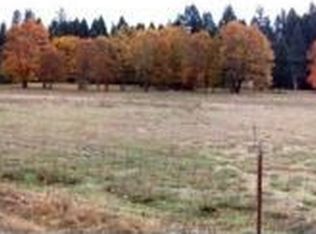 125 Masters Dr, Cave Junction, OR 97523