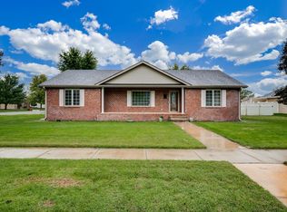 611 E 41st Ave, Hutchinson, KS 67502