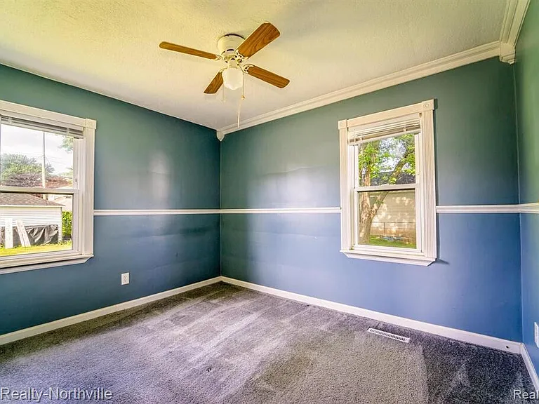 17405 Anne Ave — Photo 10