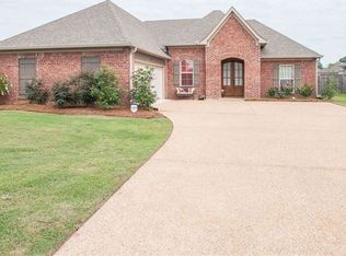 1950 Eastridge Cir, Madison, MS 39110