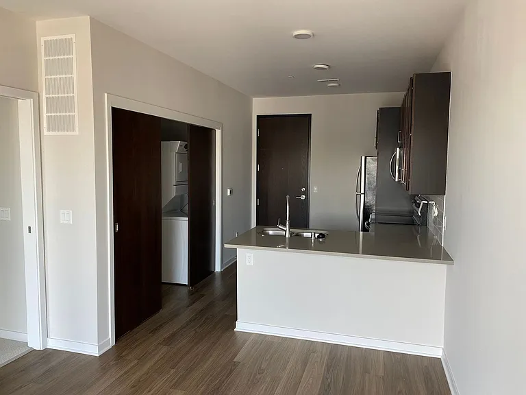 Greenlink Residences — Photo 11