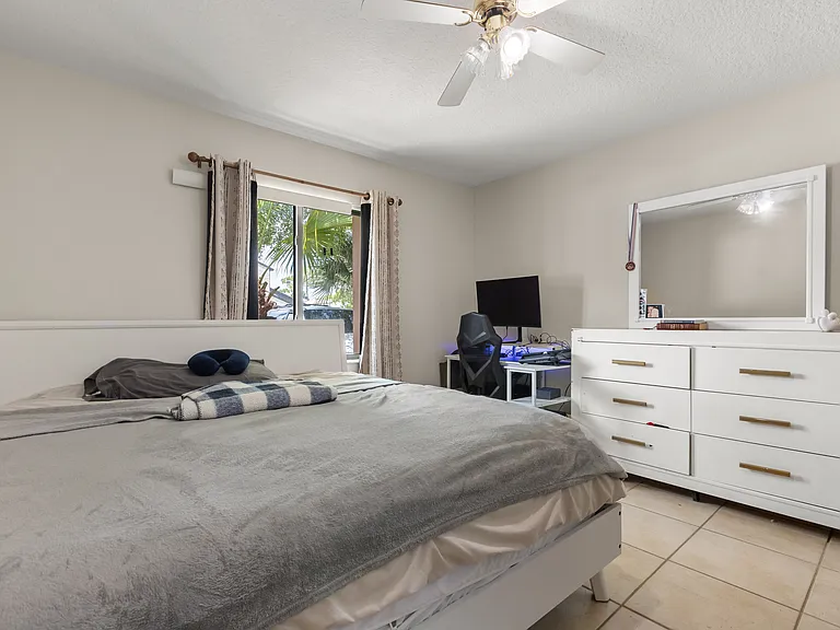 12250 Huntsman Ln — Photo 16