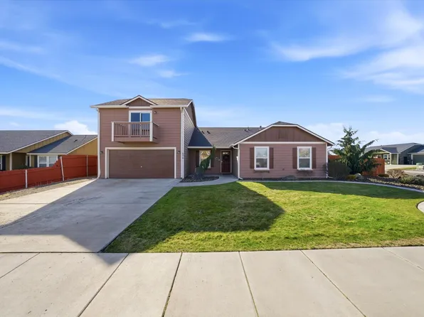 6416 Three Rivers Dr, Pasco, WA 99301