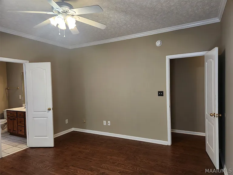 1922 Denny Dr — Photo 18