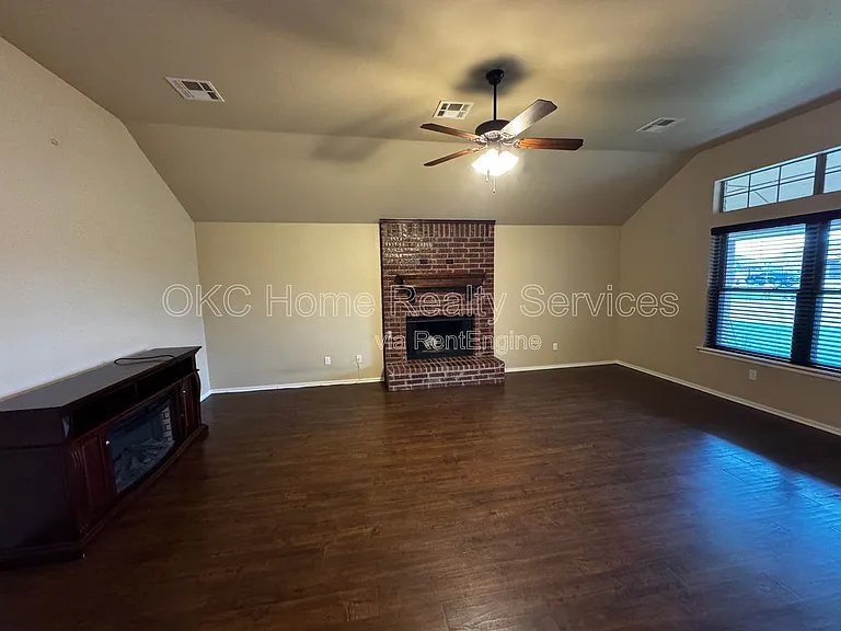 8020 Kaden Rd — Photo 32