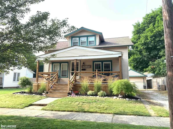 156 Gallup St, Mount Clemens, MI 48043