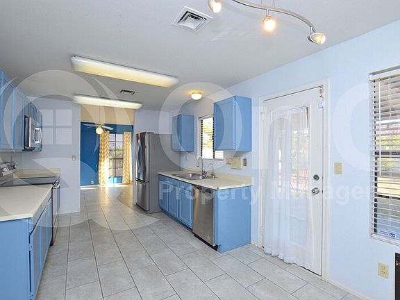 2nd image of 5811 W Saragosa St