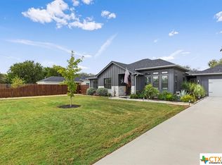 419 Brandenburg Ln, New Braunfels, TX 78130