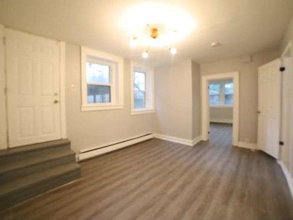 4th image of 723 Highland Ave #1R