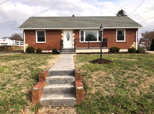 3545 Evelyn Dr, Salem, VA 24153
