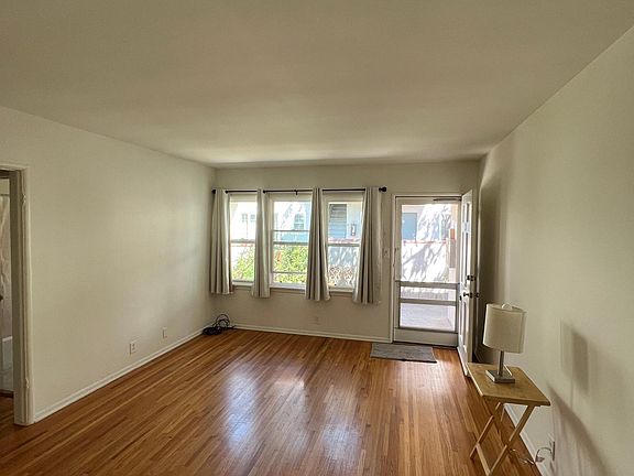 5th image of 1437 Yale St APT B