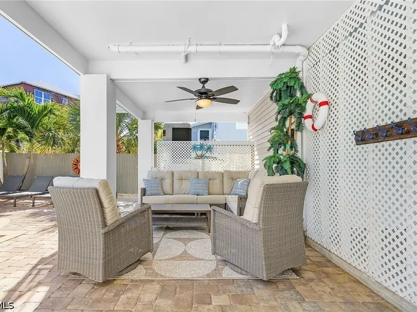 246 Delmar Ave, Fort Myers Beach, FL 33931