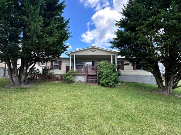 1089 Pine Grove Bunker Hill Rd, Ballard, WV 24918