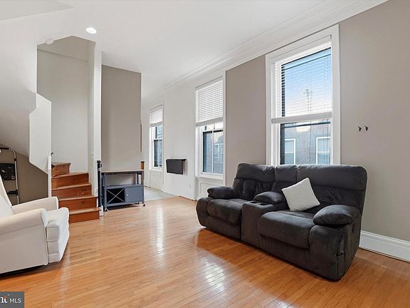 2nd image of 1713 Green St APT 5