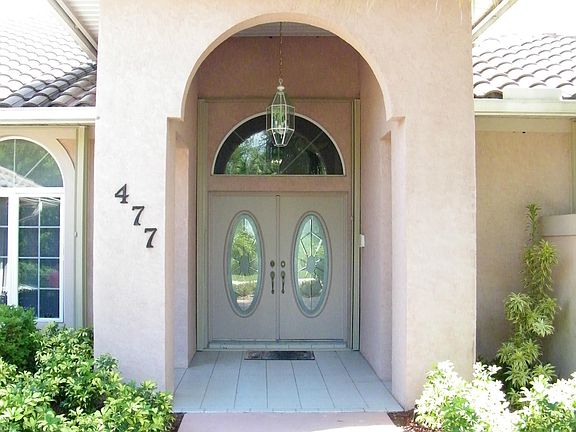 2nd image of 477 SW Sanctuary Place