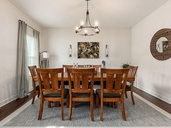 5th image of 8262 Arbor Ln