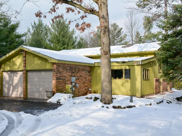 2872 Holiday Pines Rd, Traverse City, MI 49686