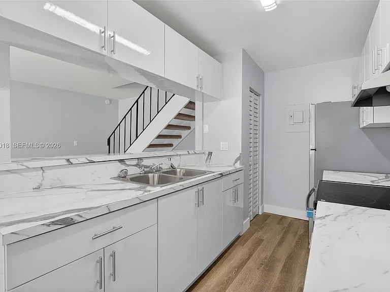 2109 Catherine Dr #4 — Photo 12