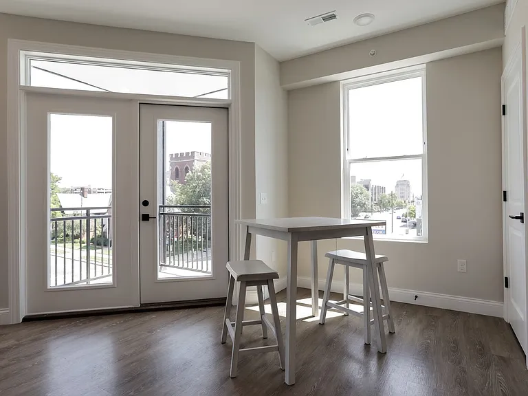 301 W. University Ave — Photo 25