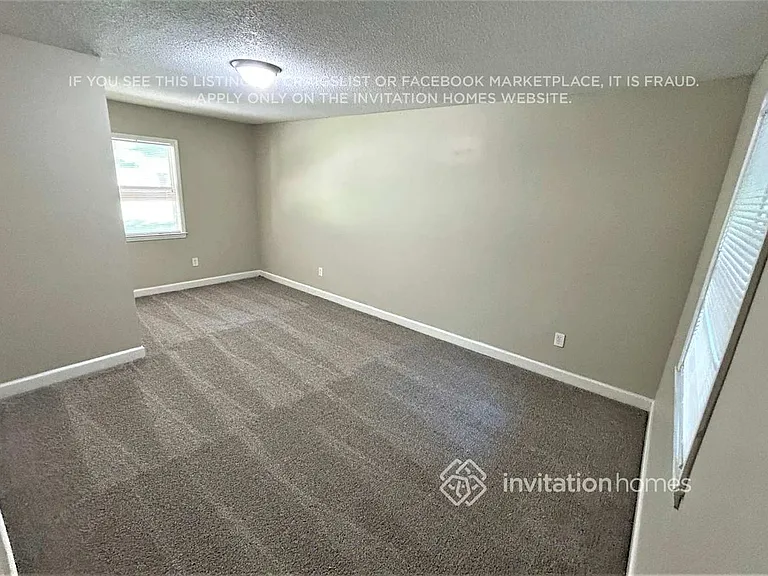 2751 Flagstone Dr SE — Photo 12