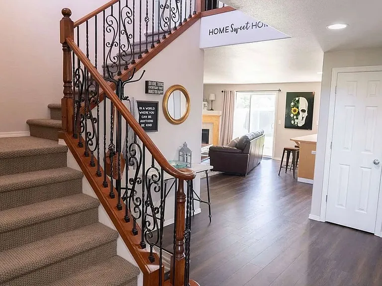 9315 W Caelen Ave — Photo 12