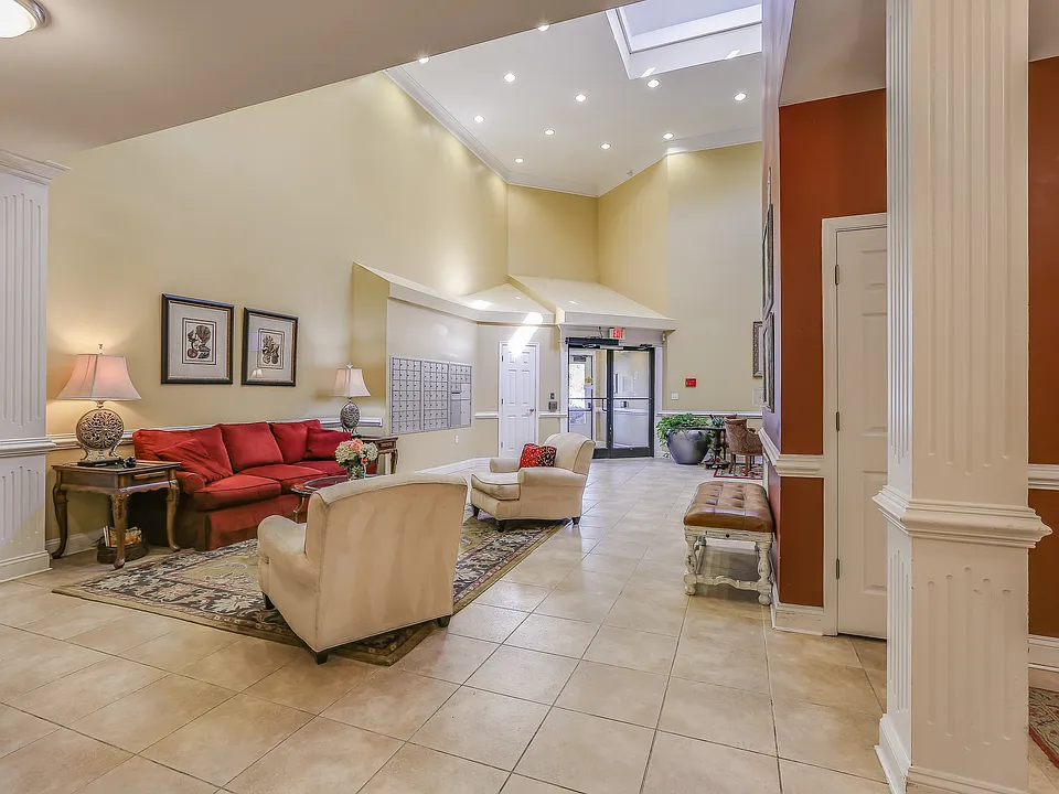 Sunstone Apartments