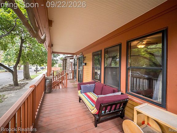 4th image of 4010 Bagley St