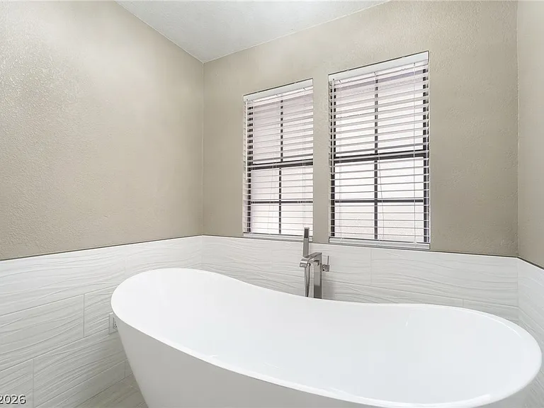968 Pinehurst Dr — Photo 55