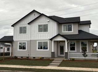 5696 SE 77th Ave, Hillsboro, OR 97123