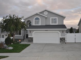 14267 S Crown Rose Dr, Herriman, UT 84096