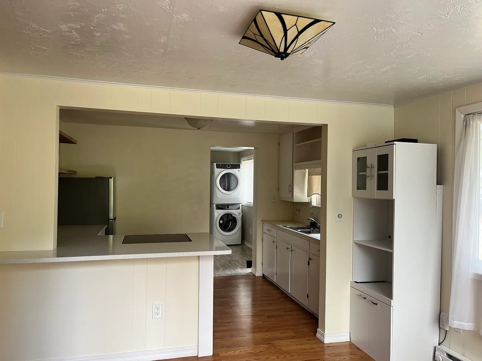 1 bed, 900 sqft, $1,650 — Photo 2