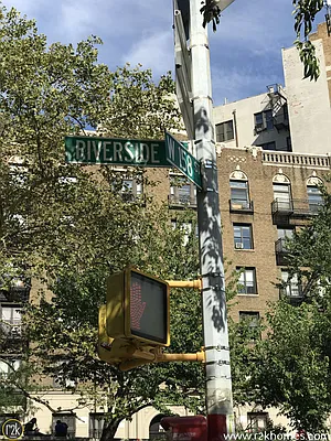 Rented by Realty 2000 Corp | media 9