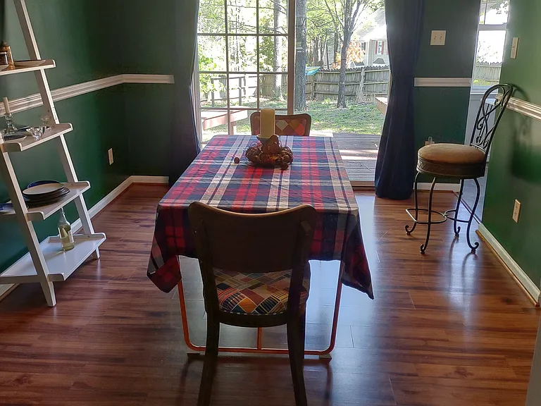 This photo has not been altered in any way: no edits or filters have been applied to try to deceive the viewer by having the room appear larger or brighter than it actually is.