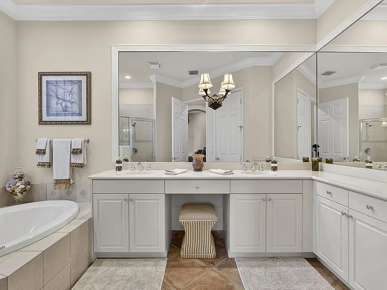 207 Andalusia Dr — Photo 20